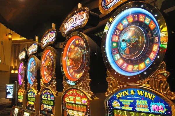 lirik789 game demo interface showing virtual chip balance and slot game selection